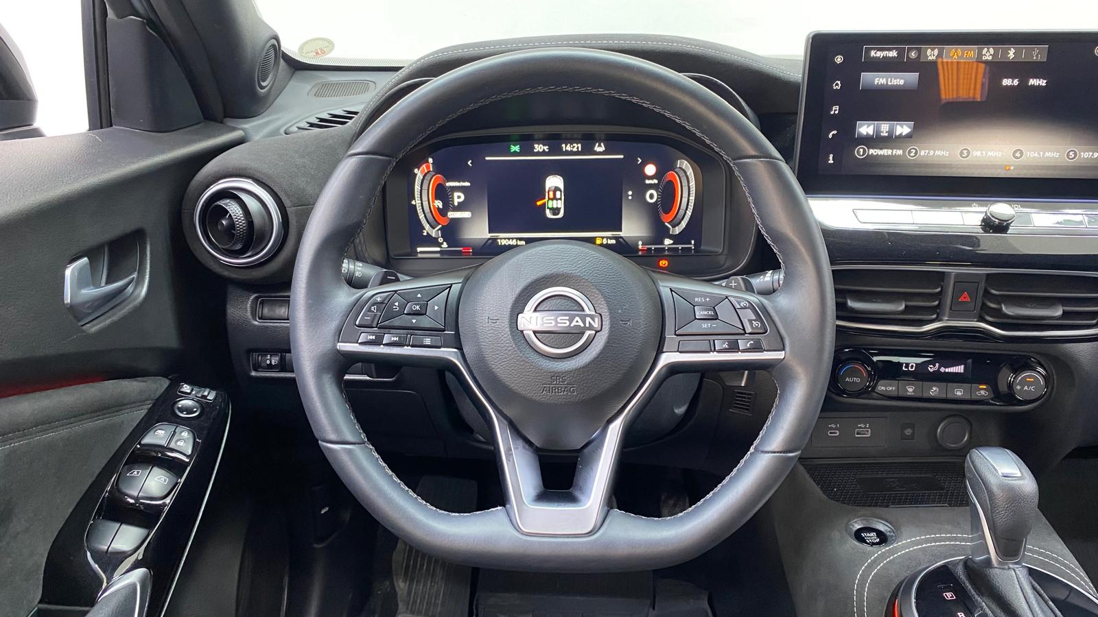 NISSAN JUKE 17